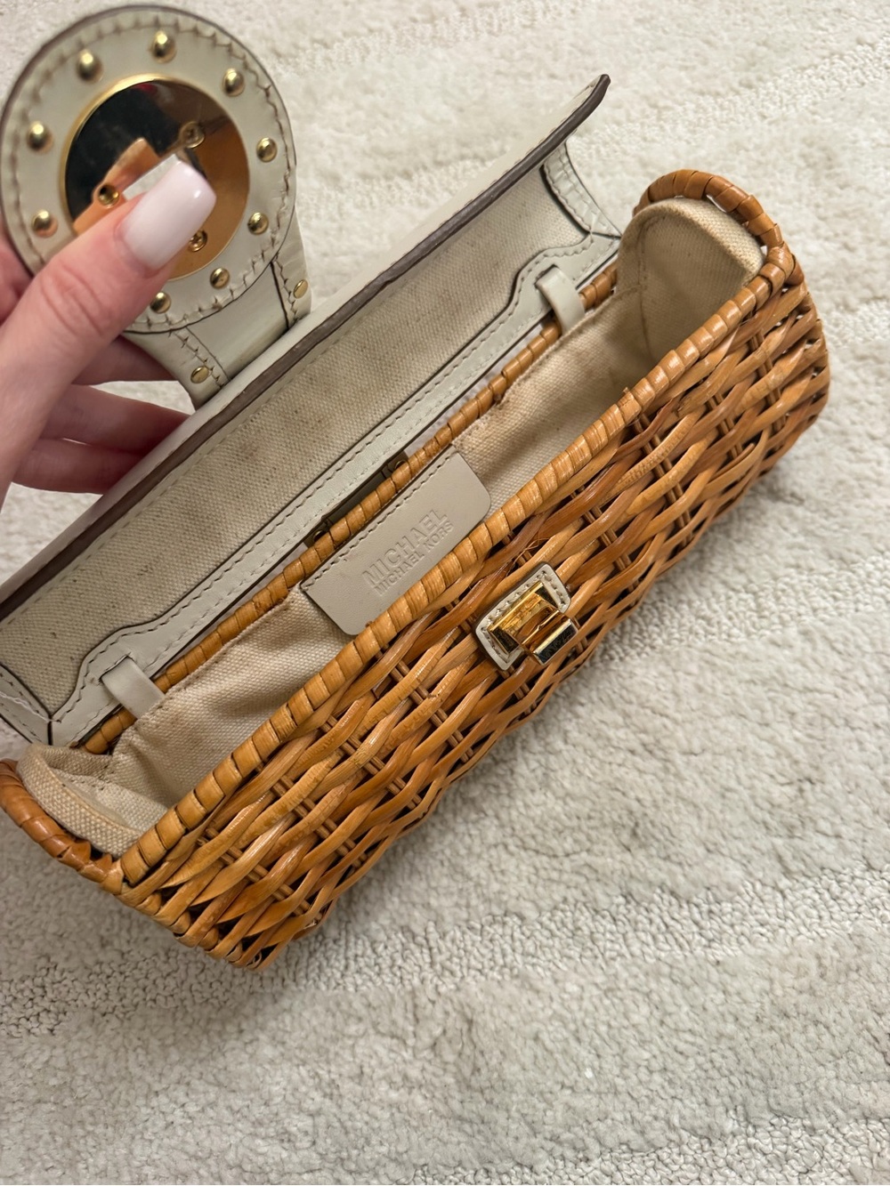 Vintage Michael Kors White & Natural Woven Clutch with Gold Accent - Picture 4 of 4
